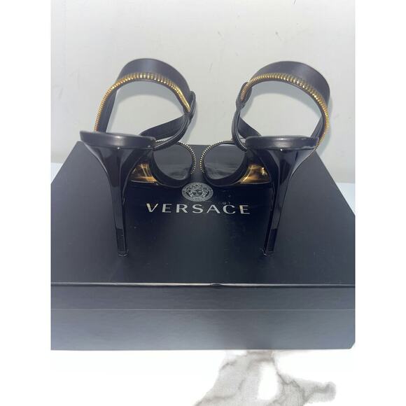 Versace Black Leather Zipper Detail Sandals - Size 35.5 - Picture 5 of 5